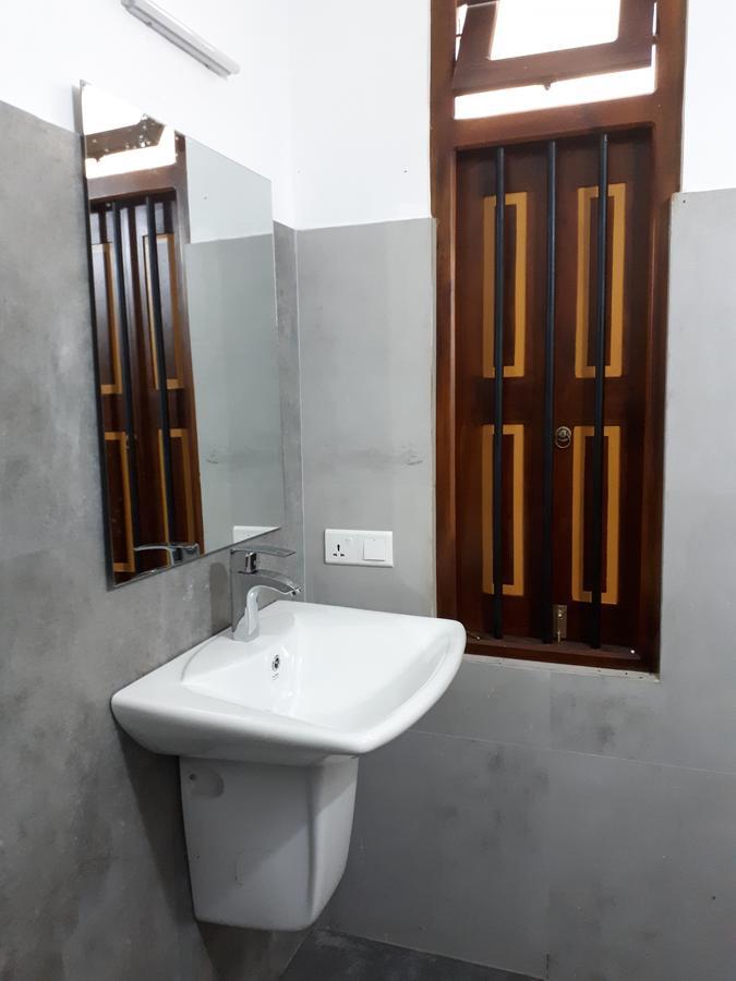 Villa Palm Breeze Polhena Exterior foto