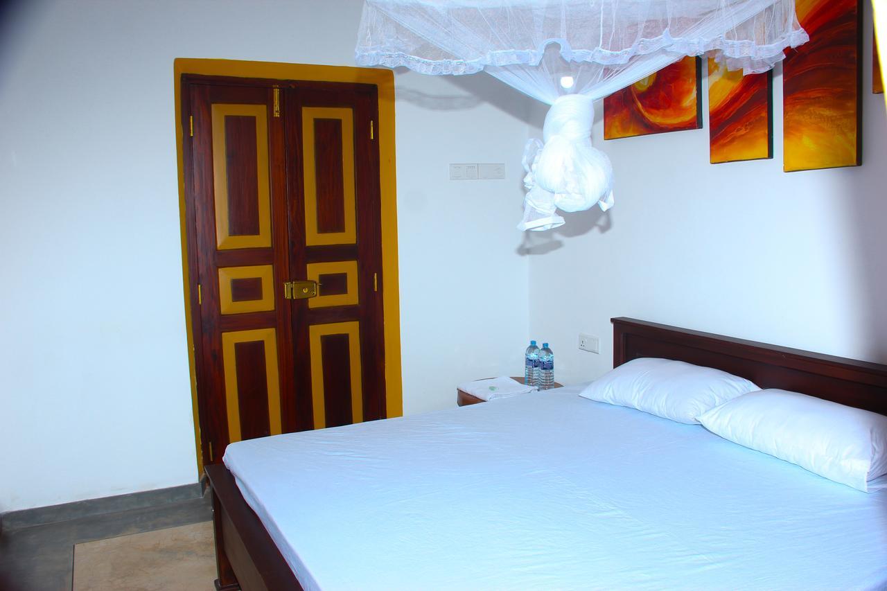 Villa Palm Breeze Polhena Exterior foto