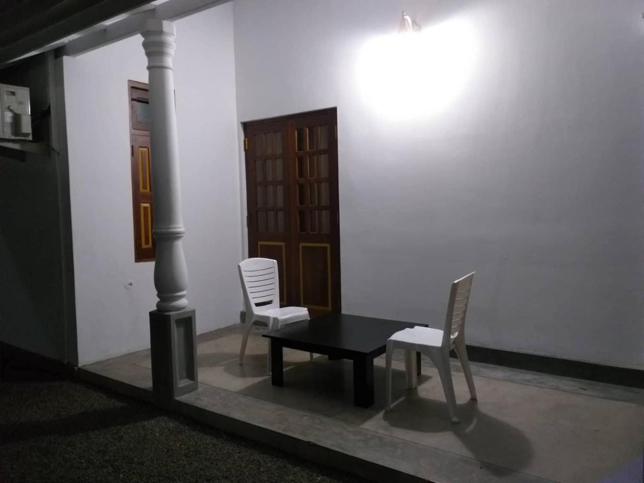 Villa Palm Breeze Polhena Exterior foto